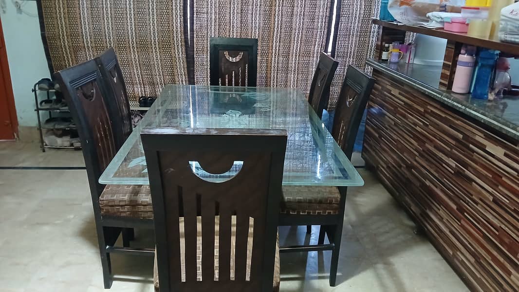 Dining Table for sale 0