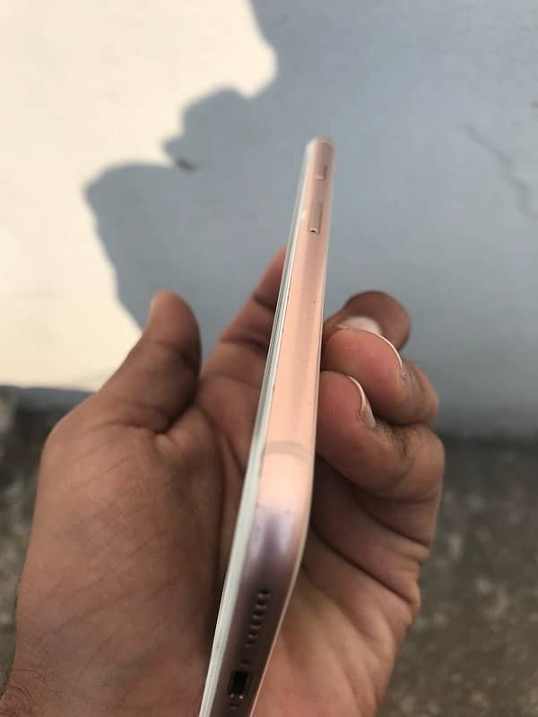 Iphone 8 good condition 2