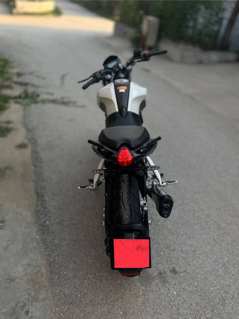 Benelli 251S | Model 2021 | Islamabad Registered | 5000 KM's Driven | 4