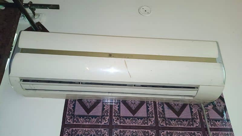 AC urgent sale air conditioner 1