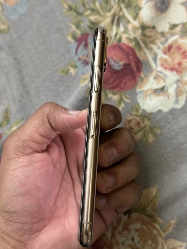 Iphone Xs 256 GB PTA APPROVED 4