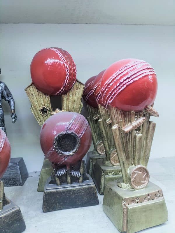 AWARDS,CRICKET TROPHY,SPORTS TROPHY Body Bulding Whatsapp 03084017127 8