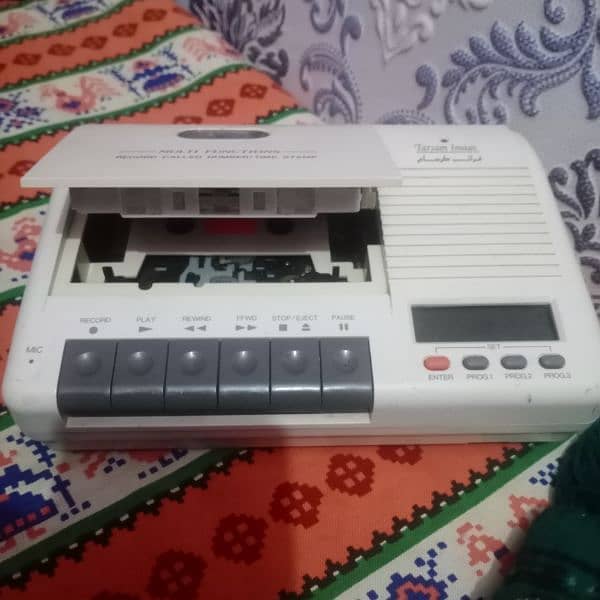 antique radio and vintage tape recorder 10