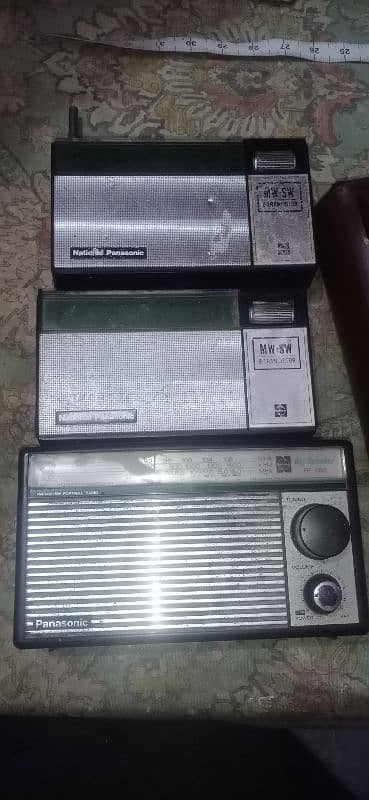 antique radio and vintage tape recorder 11