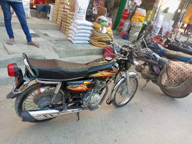 Honda cg 125 for sale Model 2021 Month 10 2