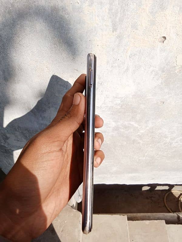 Infinix Note 10pro 8/128 with complete box 3