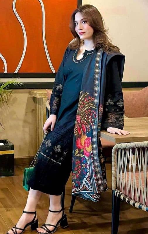 Unstiched 3pcs Embroidered Lawn Suit 14