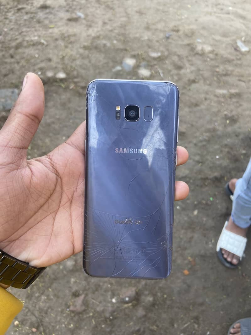 Samsung Mobile S8 Plus 1