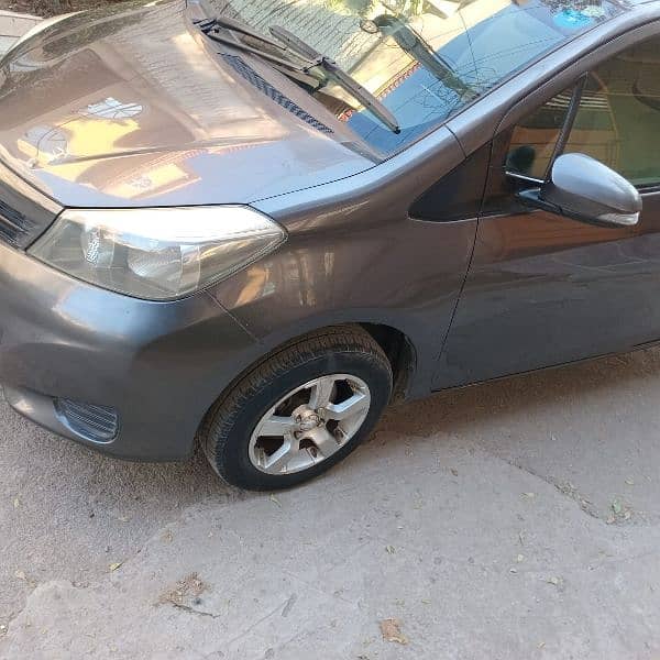 Toyota Vitz 2015 14