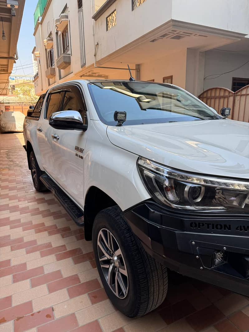 Toyota Hilux Revo 2018 1