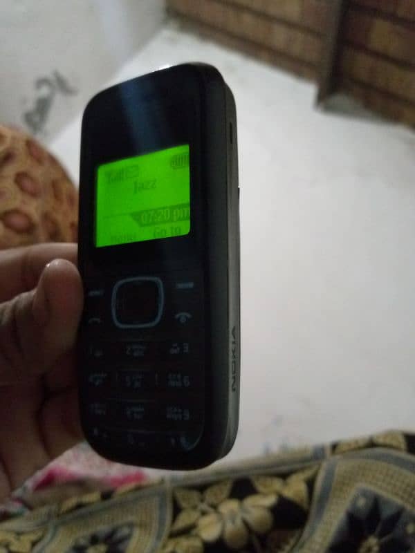 original Nokia hungry mobile  ma kud used kar Raha hn ok fon ha? 1