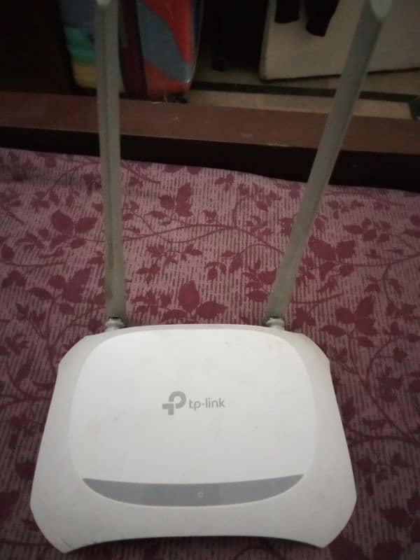 Tp link router ( without adapter) 0