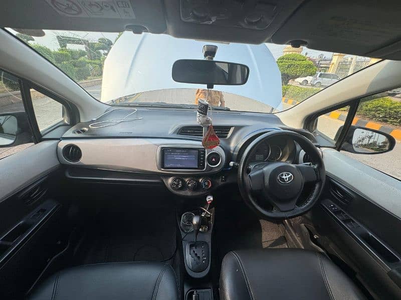 Toyota Vitz 2016 1