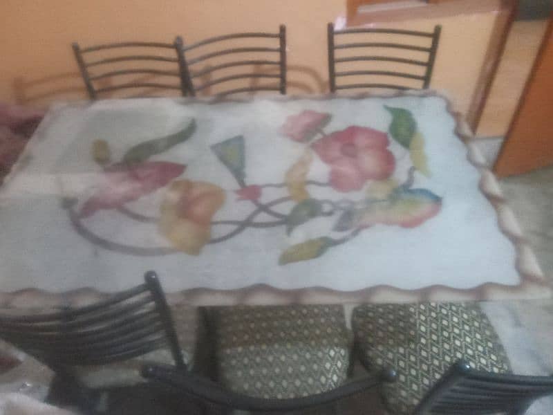 Glass Dining Table for sell 8