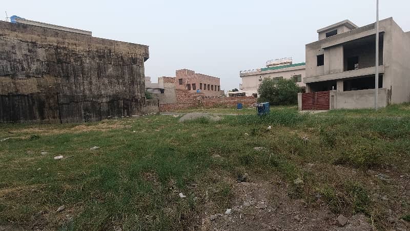 Buying A Residential Plot In Lahore 4