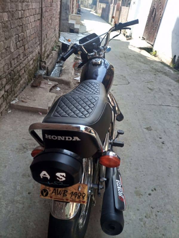 Honda 125  24 model 1