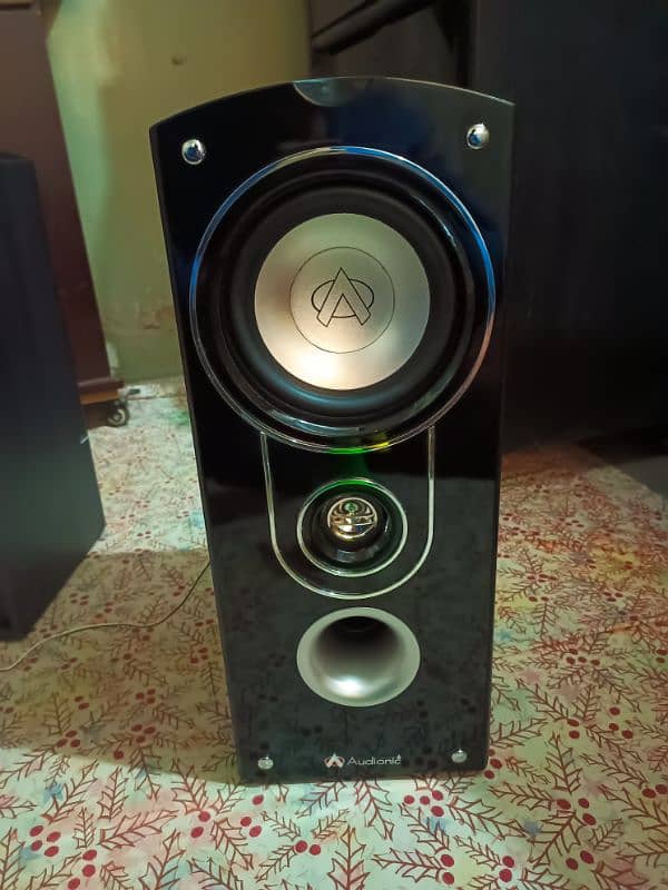 audionic clasic 5 plus 4