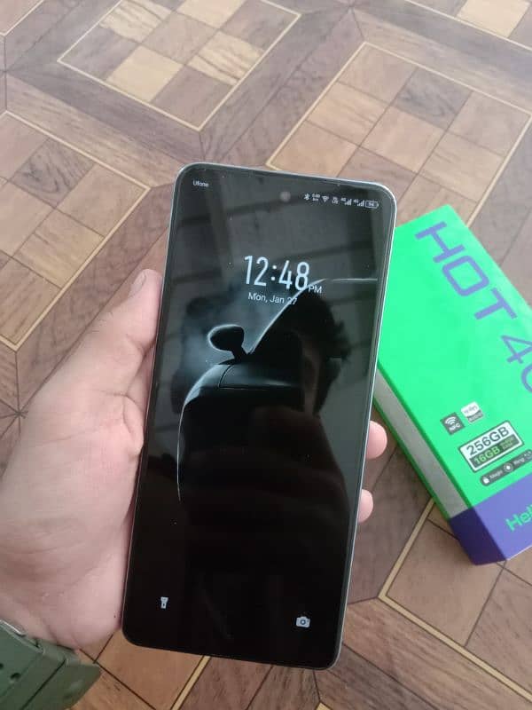 Infinix Hot 40 pro 0