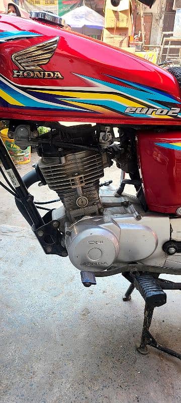 Honda 125 (0321 4342444) 5