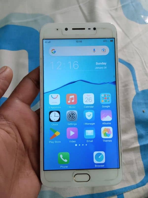 Vivo y67 4gb/64gb pta approved 0