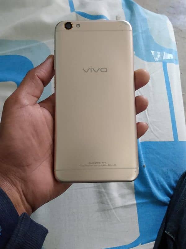 Vivo y67 4gb/64gb pta approved 2