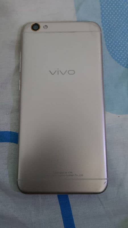 Vivo y67 4gb/64gb pta approved 6