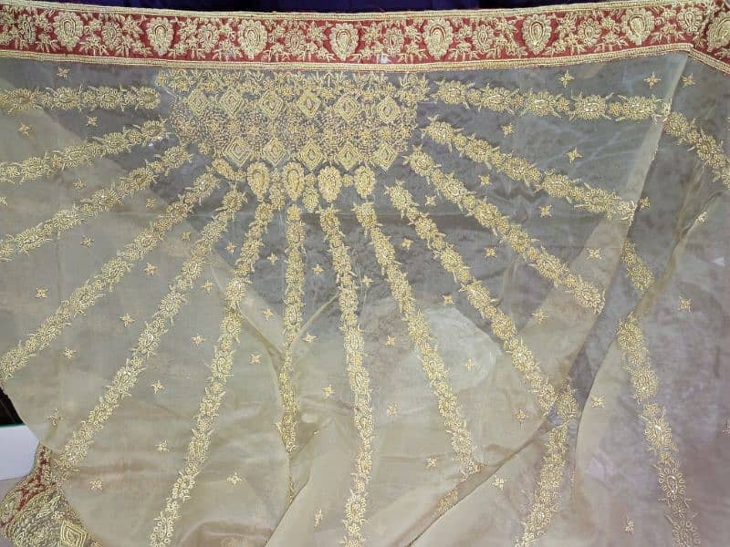 BRIDAL LEHNGA FOR SALE 4