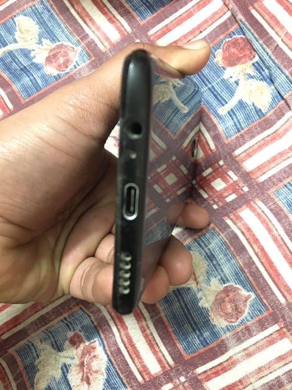 one plus 6 just like new condition. . . more detail chk description 2