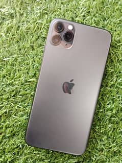 iPhone 11 Pro Max LLA model