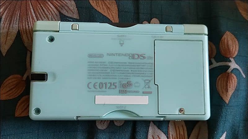 SEGA-Nintendo switch lite-gameboy sp-nintendo DS lite-DS XL 3