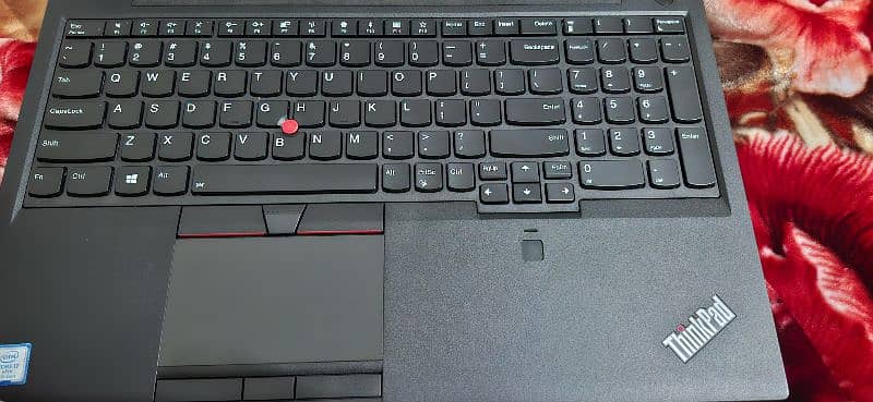 Thinkpad P52 workstation 3