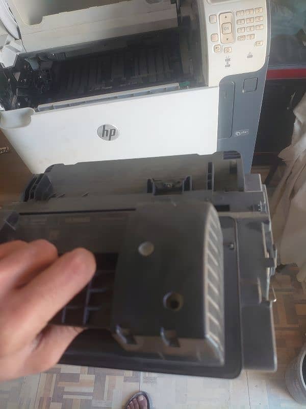 HP LaserJet 600 m602 eprint 1