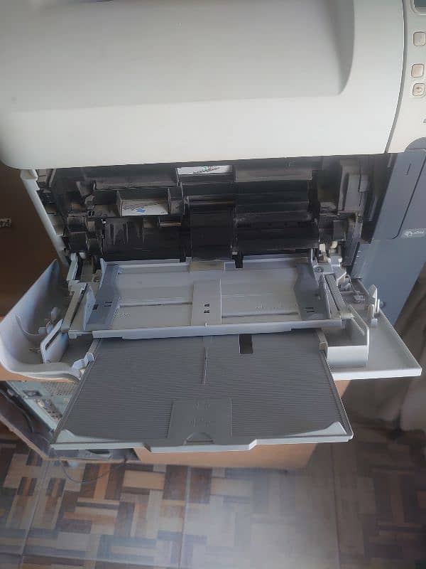 HP LaserJet 600 m602 eprint 4