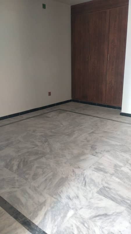 2bed non furnitured appartment for Rent in Ph. 1 7