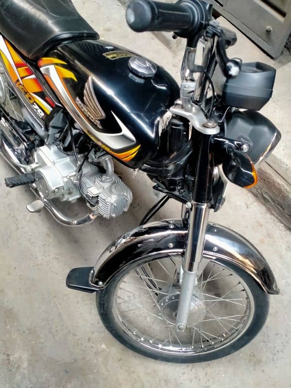 HONDA CD 70 BIKE 1