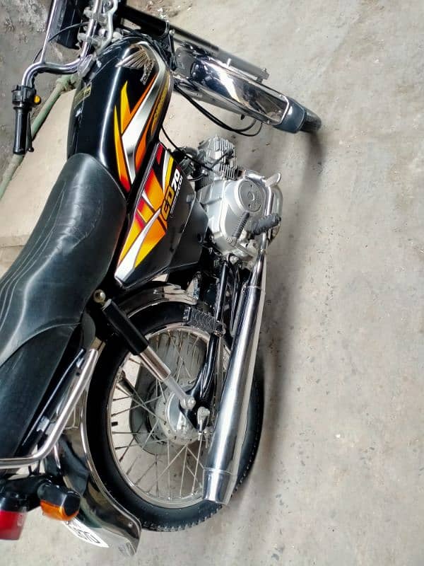 HONDA CD 70 BIKE 3