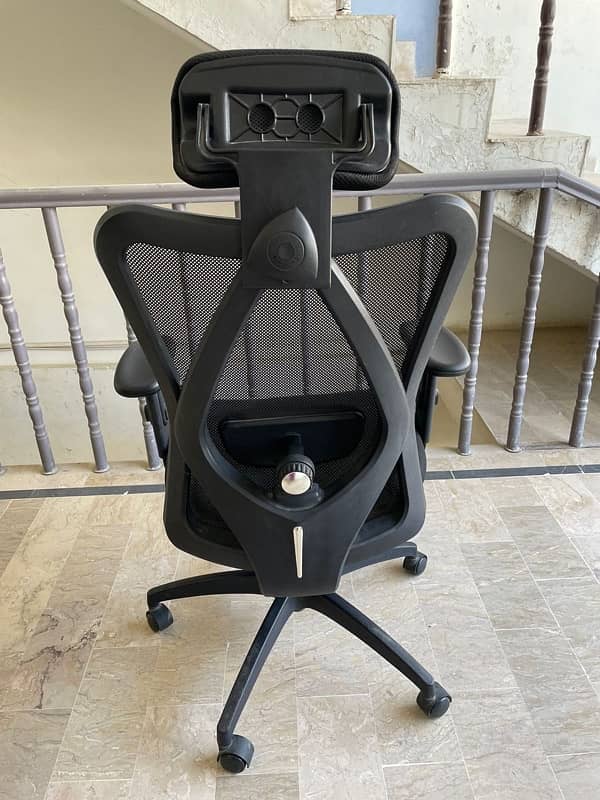 Master mesh high back chair 3