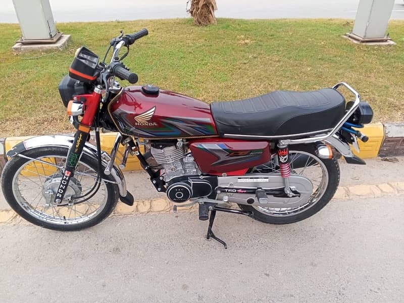 *Honda  CG 125 ( Model 2023) Total Genuine 3