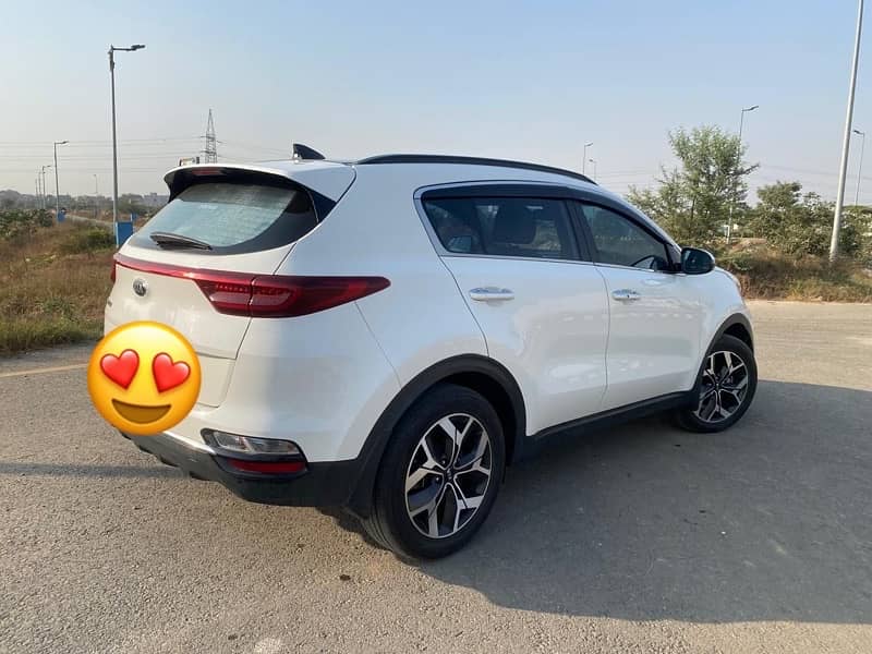 KIA Sportage 2022 5