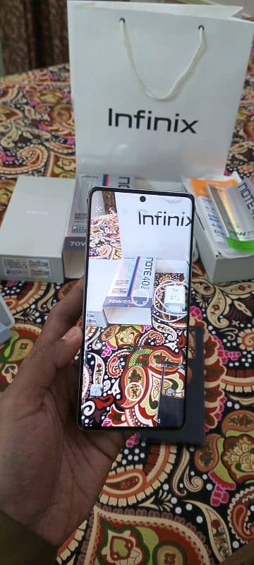 Infinix note 40 pro 24/256 9