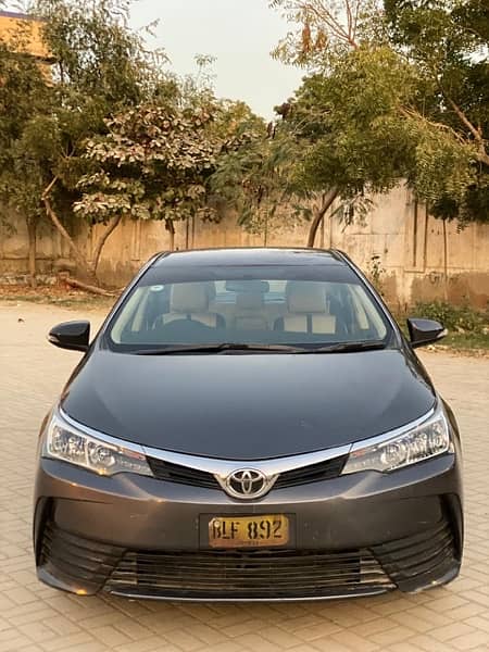 Toyota Corolla Altis 2017 1