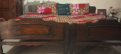 2 single bed in pure wooden