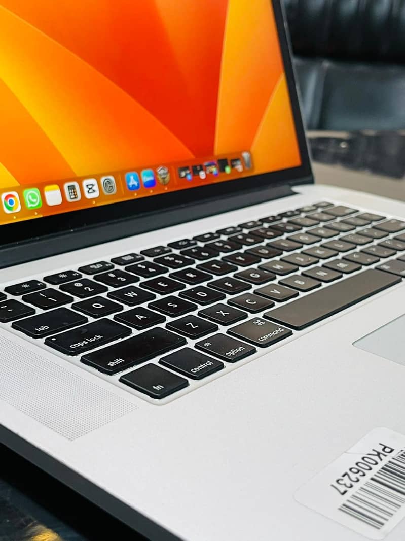 APPLE MACBOOK PRO 2015 15'' RETINA DISPLAY 2