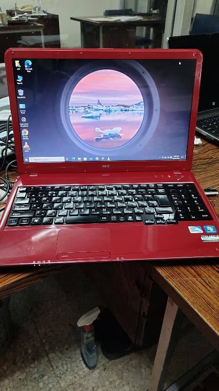 NEC japanese laptop i 5 1st generation 4gb ram 320 hard 0