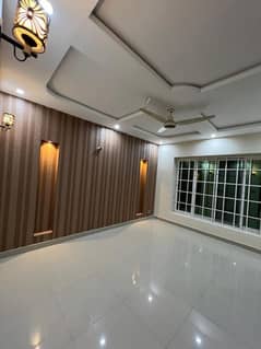 10 MARLA NON FURNISH UPER PORTION FOR RENT IN BAHRIA TOWN LAHORE