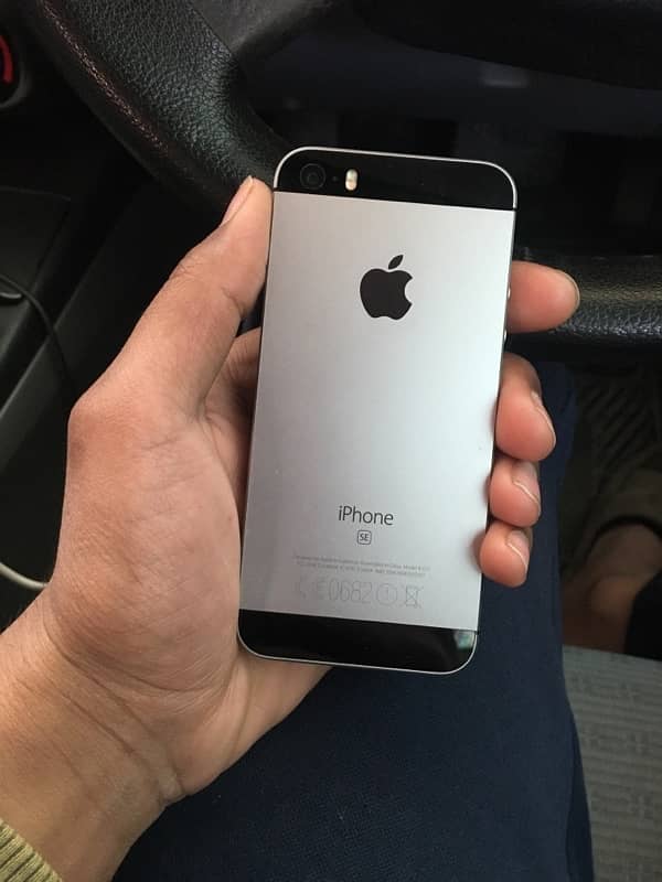 iPhone se 2016 pta approved 64gb 0