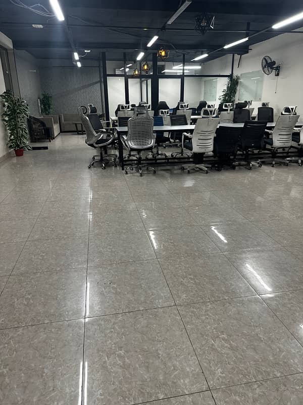 6500 sqft fully furnished floor for rent like a new 0