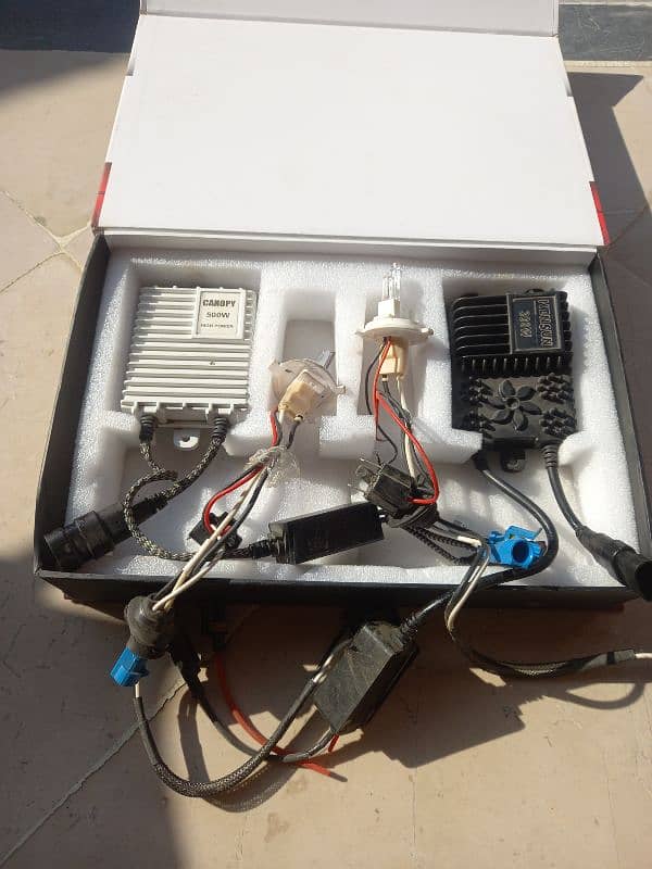 car HiD Lights FOR sale (300w) (Rs/7000) 2