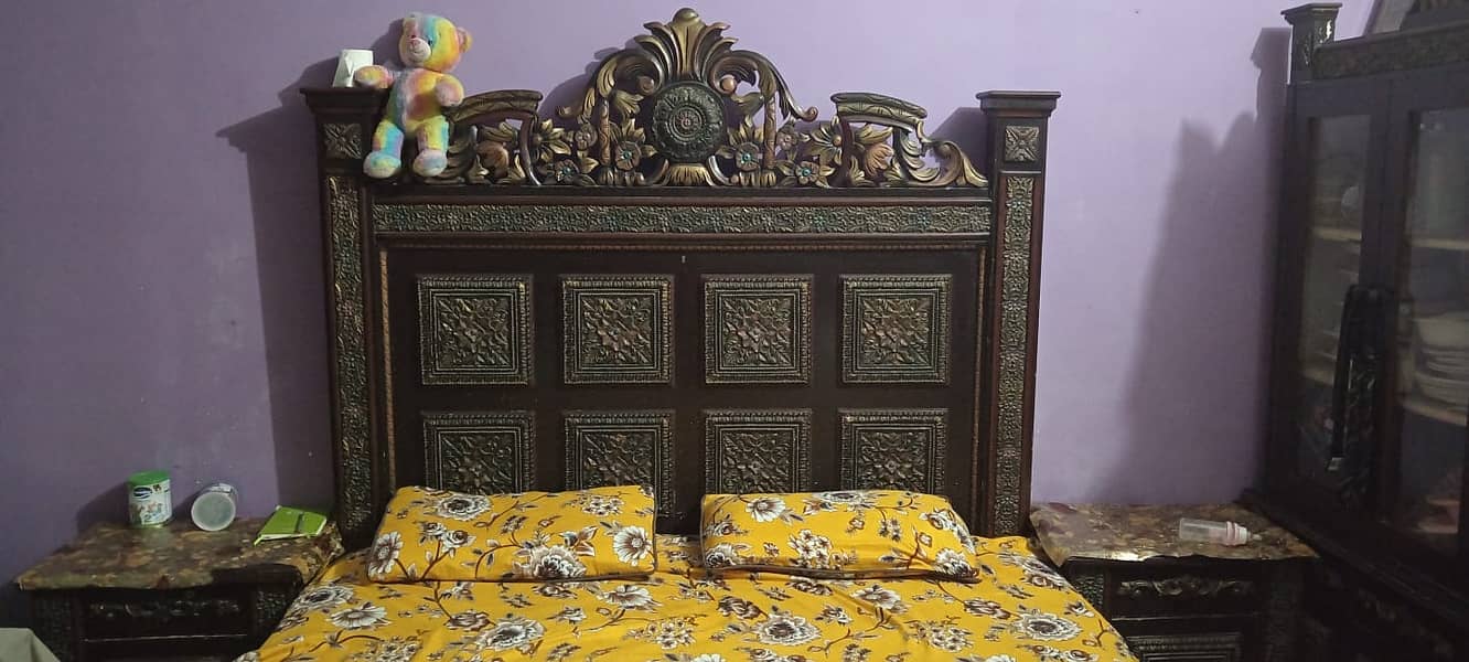 Wooden Bed Set 0