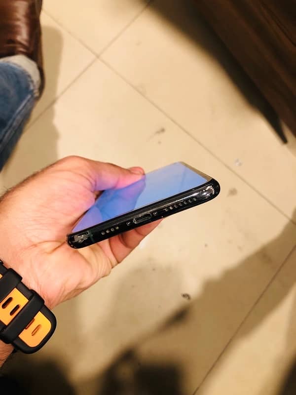 I phone 11 Pro Max 256GB 4